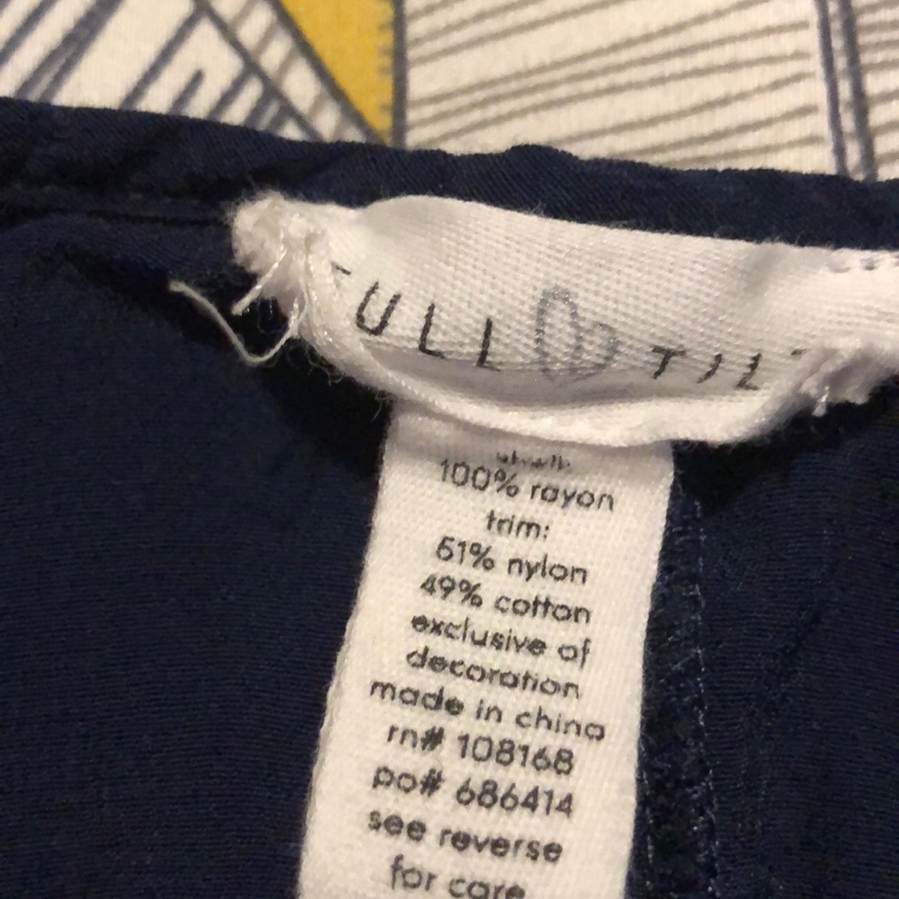 Tank top - Picture 2 of 2